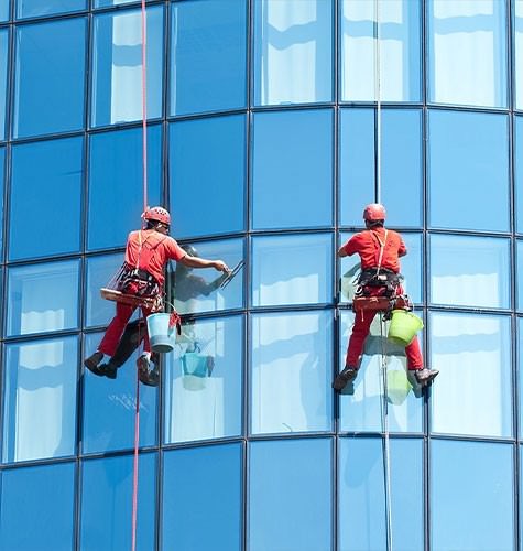 Мытье фасадов промальпинистами в Дагомысе